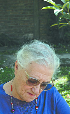 COLEDESKY_Dora foto 4