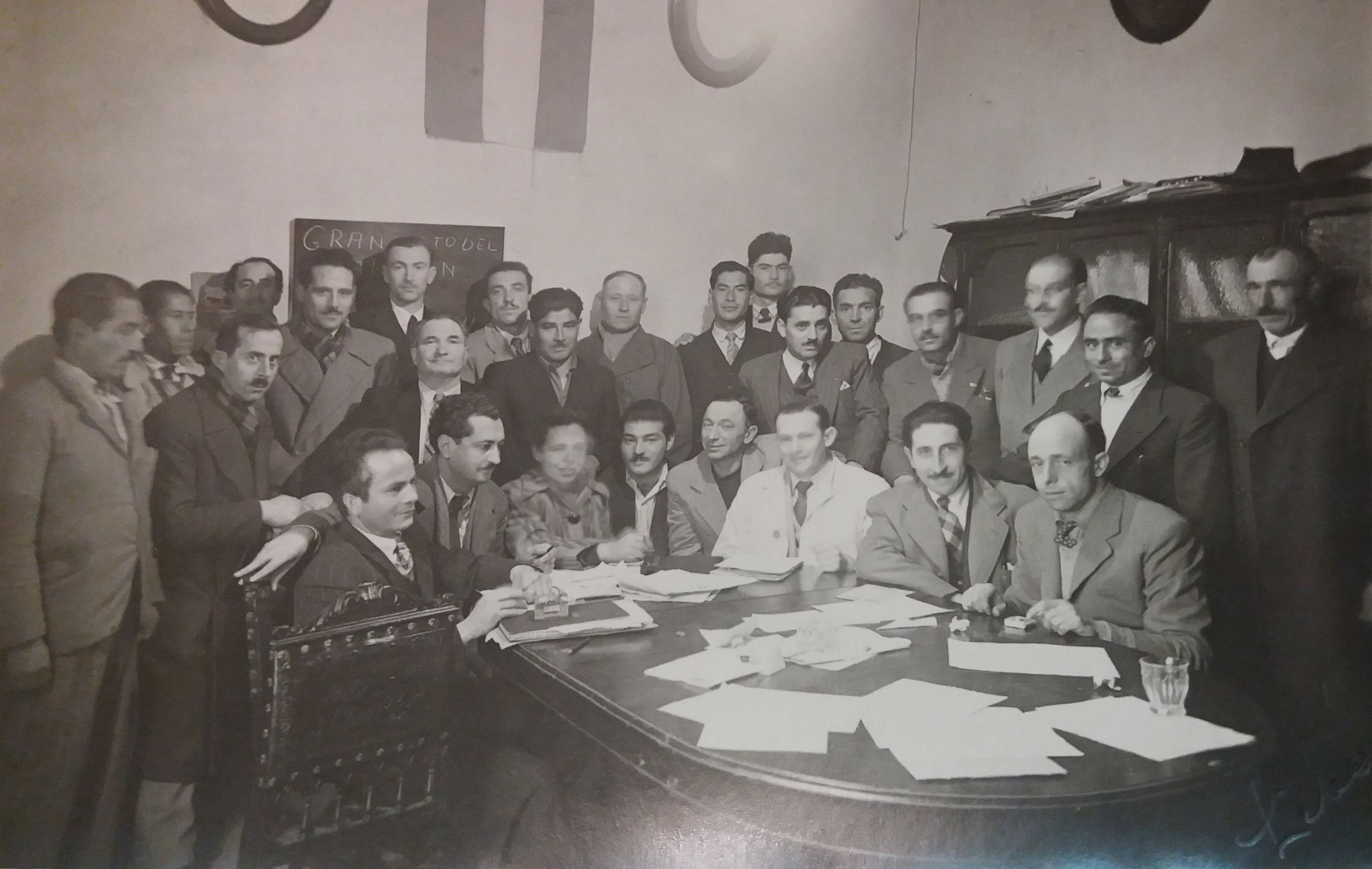PREISS_Osías foto 2 Foto Comisión Directiva FONC c. 1942