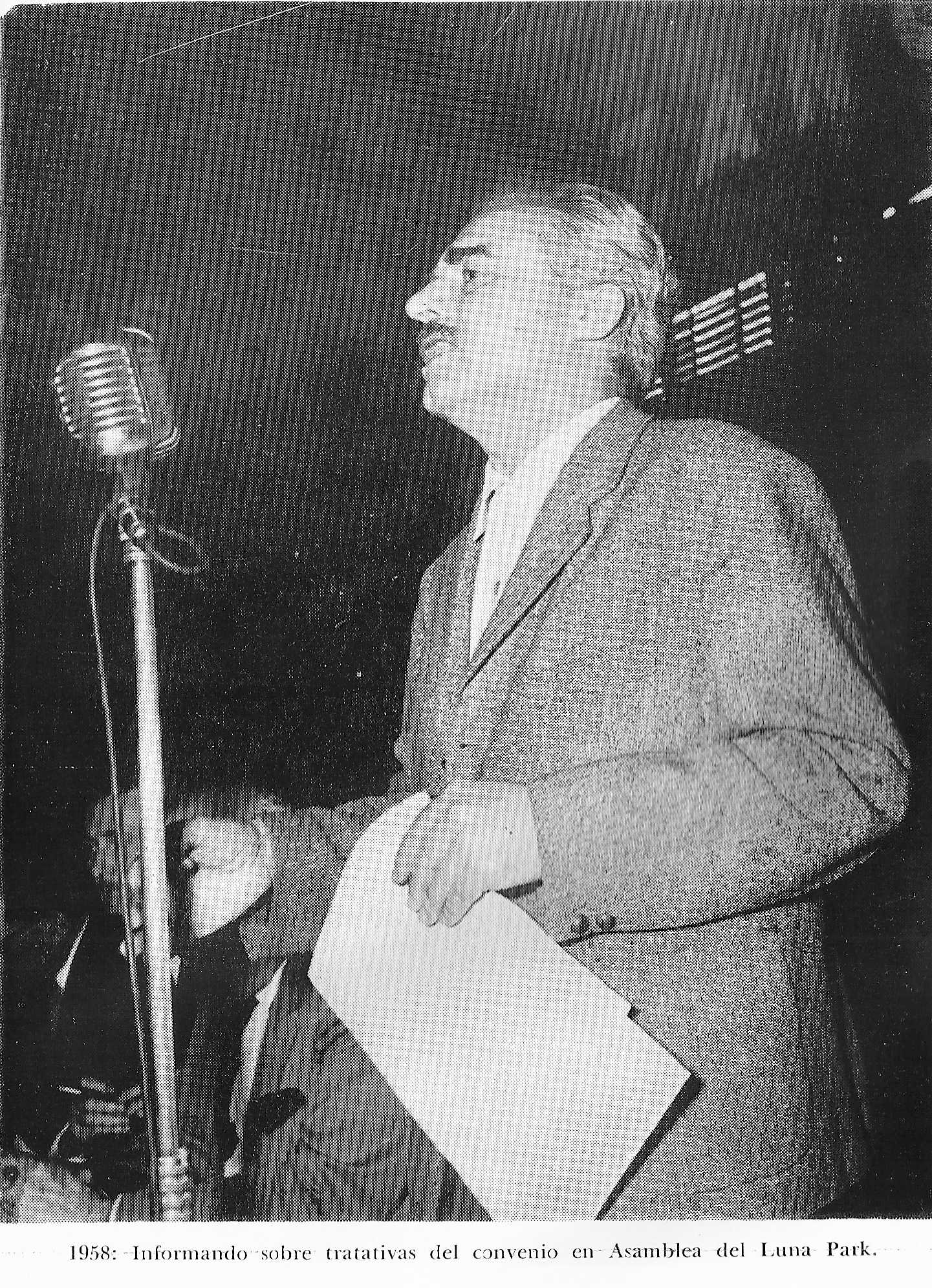 DANUSSI_ Luis, 1976, en Cimazo y Grunfeld, L. Danussi, entre p. 128 y 129