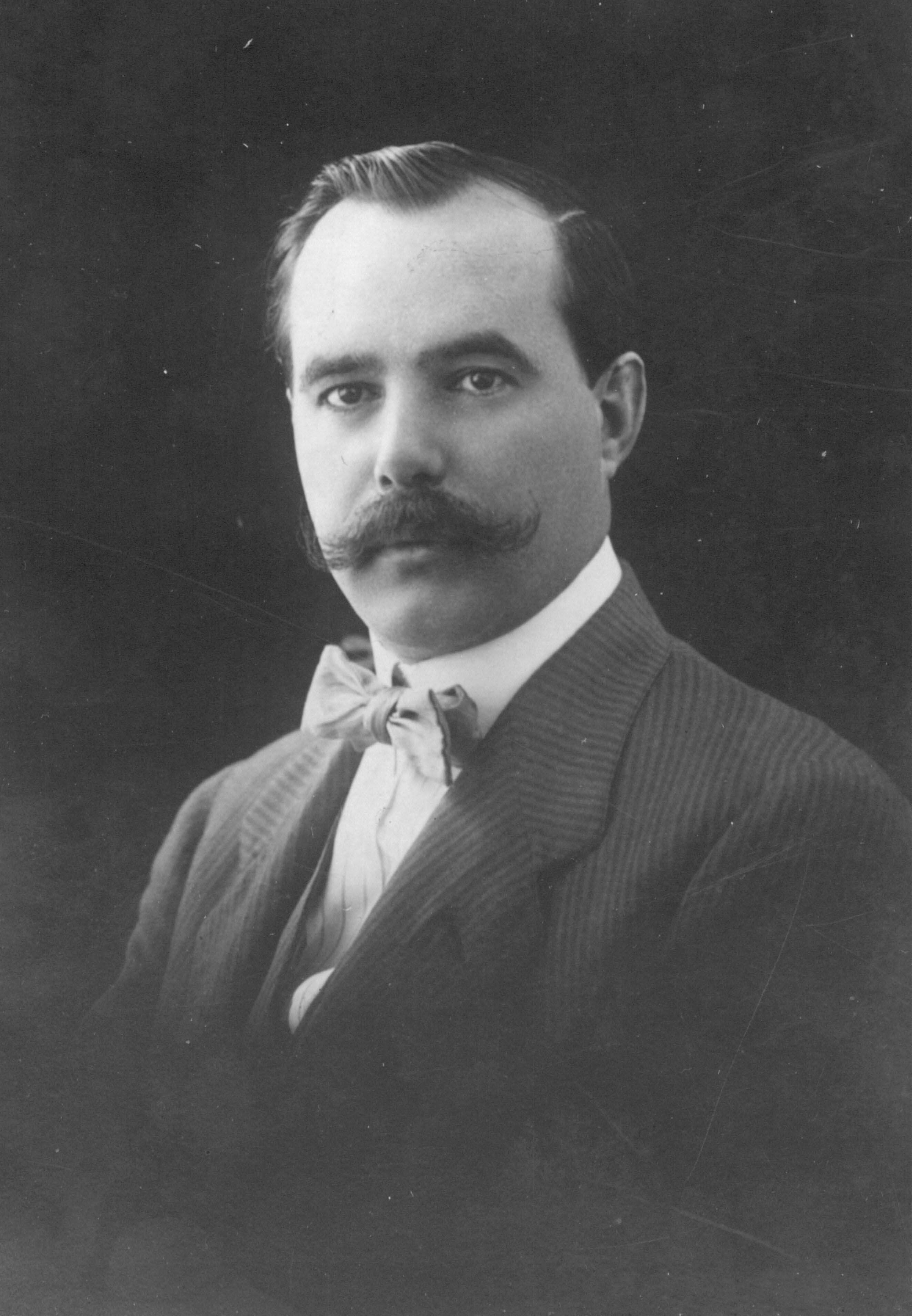 DEL VALLE IBERLUCEA_Enrique foto 4