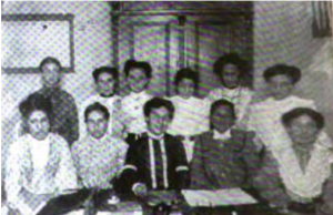 Comisión directiva de la Unión Gremial Femenina, en El Gladiador nº 69, Buenos Aires, 27_3_1903.